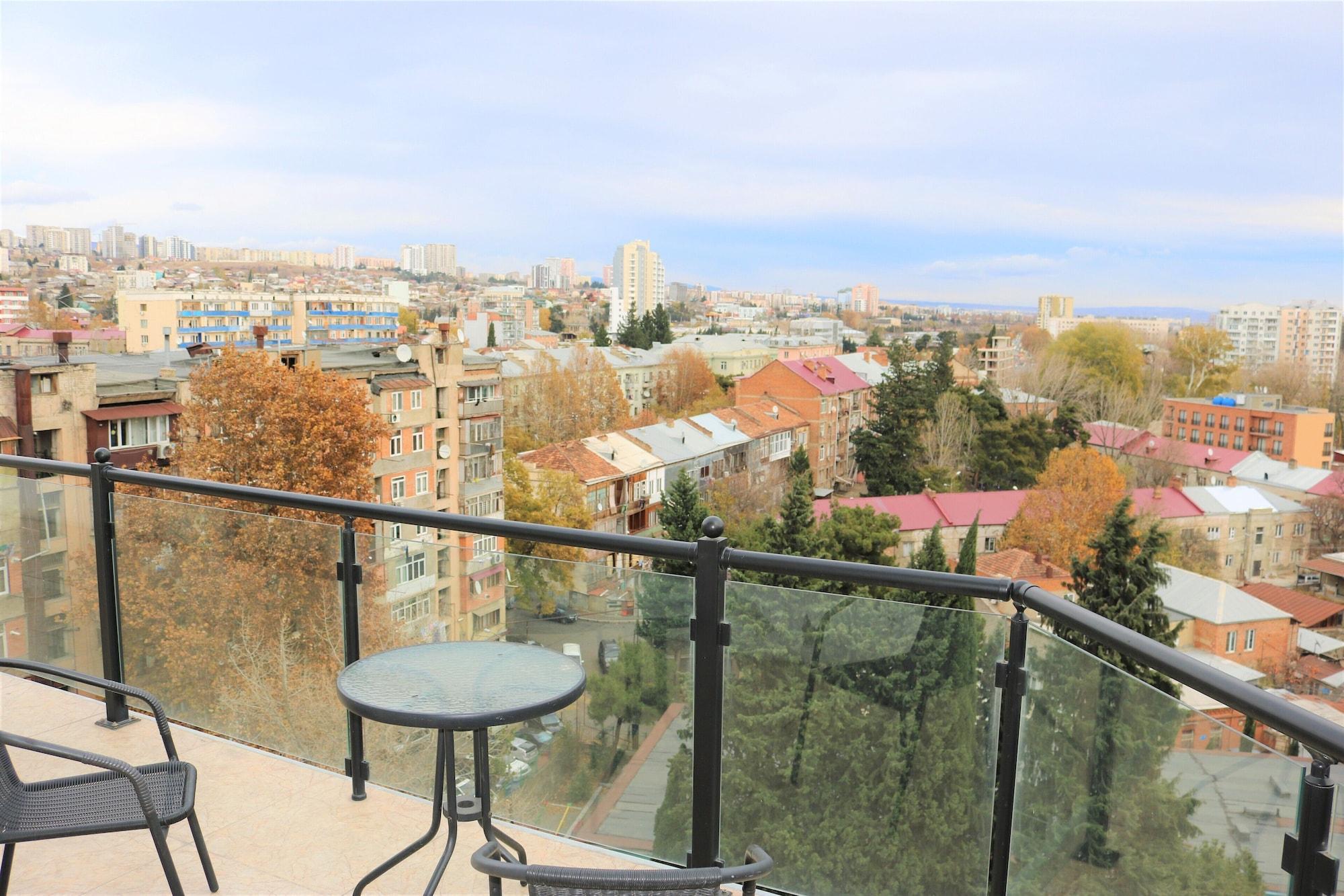 L Plaza Hotel Tbilisi Zewnętrze zdjęcie