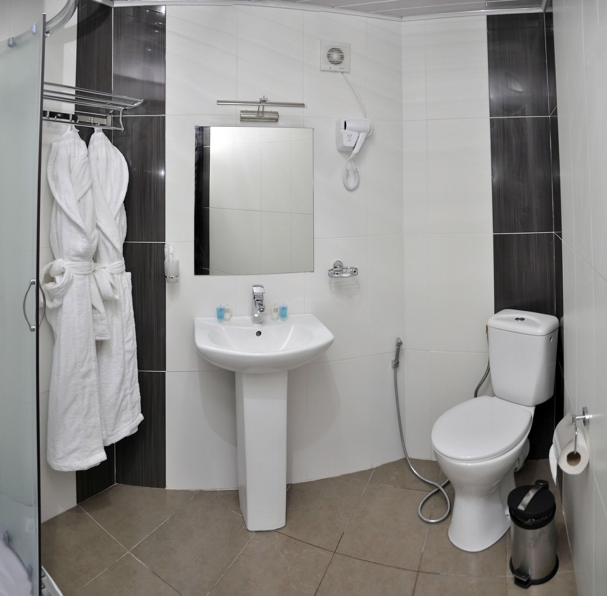 L Plaza Hotel Tbilisi Zewnętrze zdjęcie