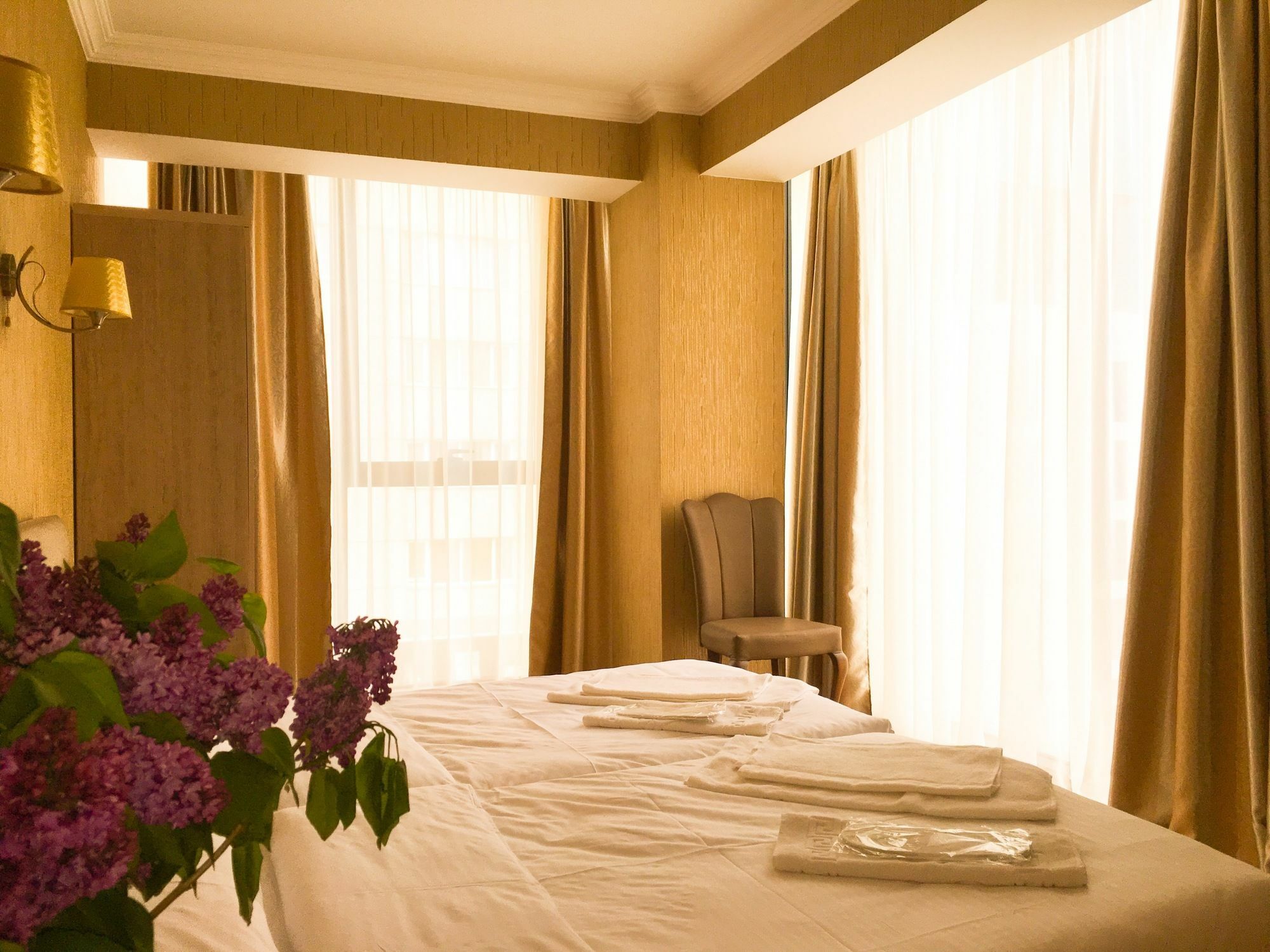 L Plaza Hotel Tbilisi Zewnętrze zdjęcie