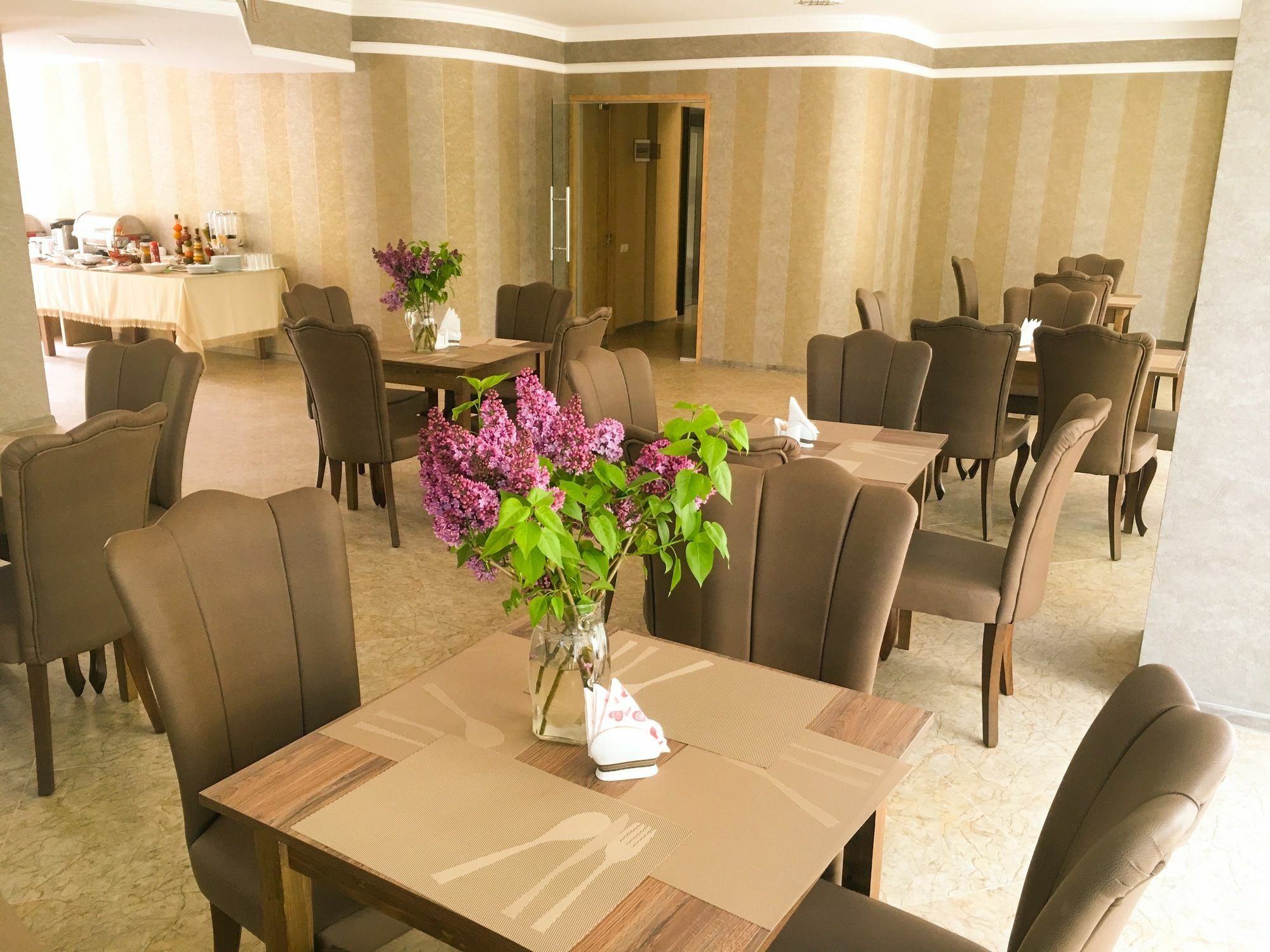 L Plaza Hotel Tbilisi Zewnętrze zdjęcie