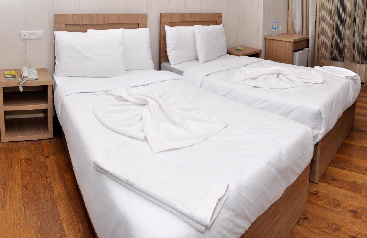 L Plaza Hotel Tbilisi Zewnętrze zdjęcie