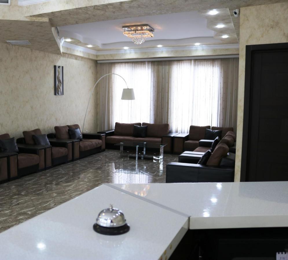 L Plaza Hotel Tbilisi Zewnętrze zdjęcie